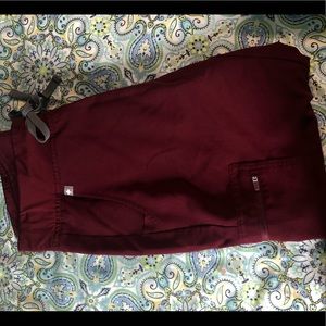 Figs scrub Burgundy Jogger small petite